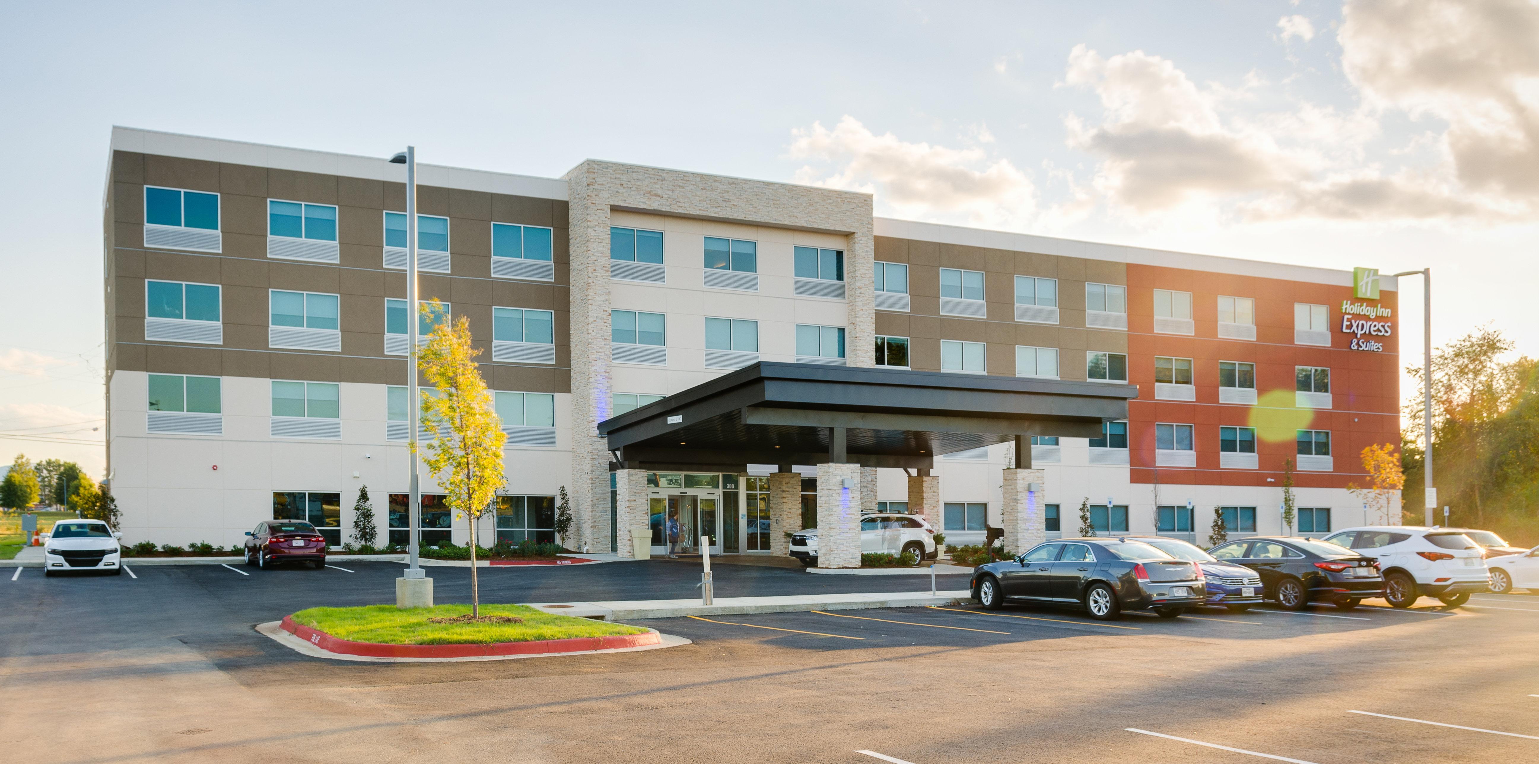 Holiday Inn Express & Suites Russellville By Ihg Exterior foto